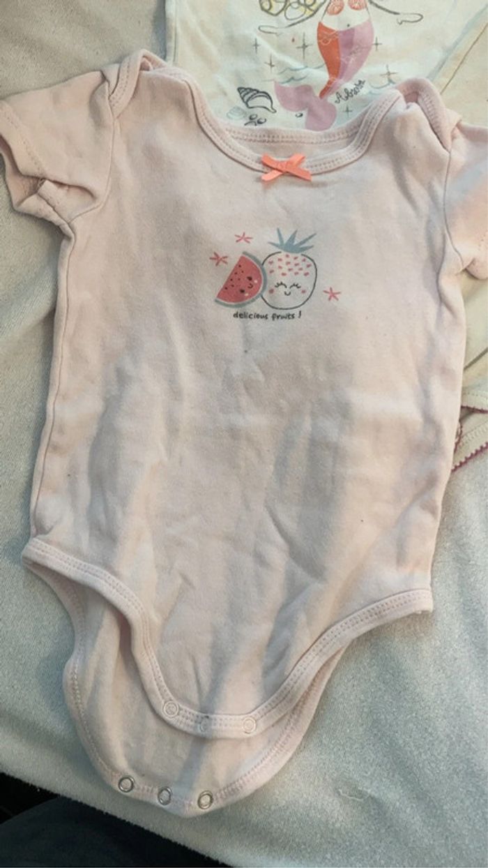 Lot body 18 mois - photo numéro 4