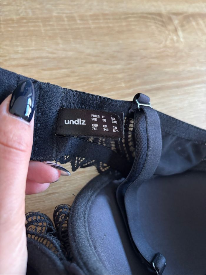 Soutien gorge - photo numéro 4
