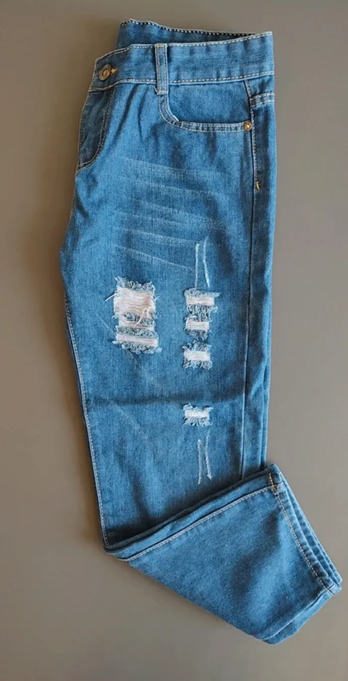 Jean modèle 3/4  T.38 - photo numéro 6