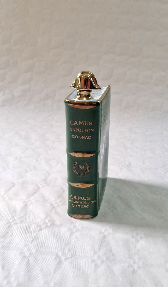 Bouteille de Cognac  , Bicentenaire de l'empereur Napoléon  , Porcelaine