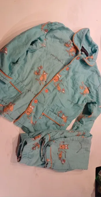 Pyjama 2 pièces  jusqu'au lever du jour taille 6 ans