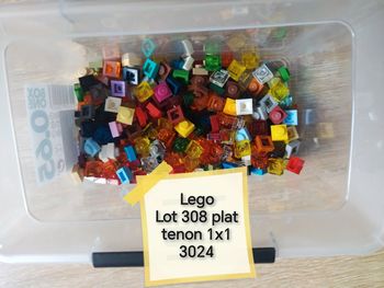 Lego lot 308 plats avec tenon 1x1