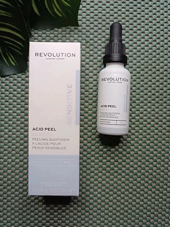 🔸Acid peel Peeling quotidien, 30 ml. Makeup révolution. Neuf🔸