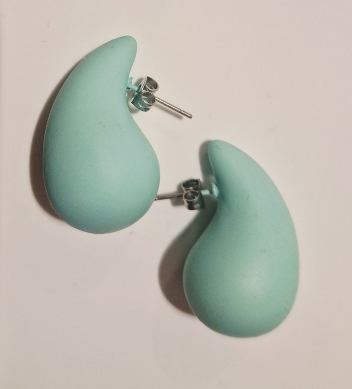Paire de boucles d’oreilles en forme de gouttes vert d'eau