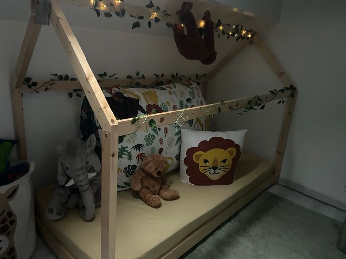 Ensemble lit cabane + décoration - photo numéro 2