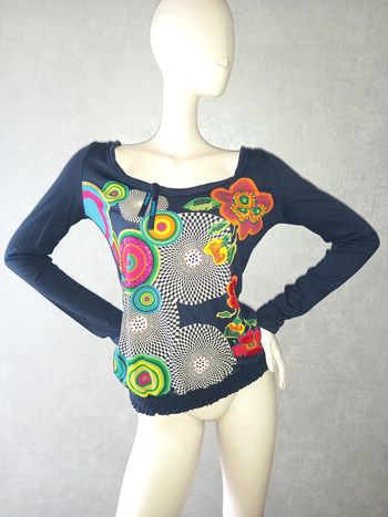 tee shirt manche longue bleu marine et coloré desigual taille 38/40