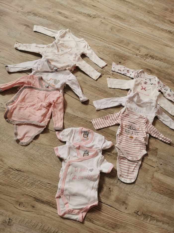 Lot de 10 bodies