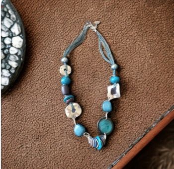 Collier grosses perles atgentées et turquoise
