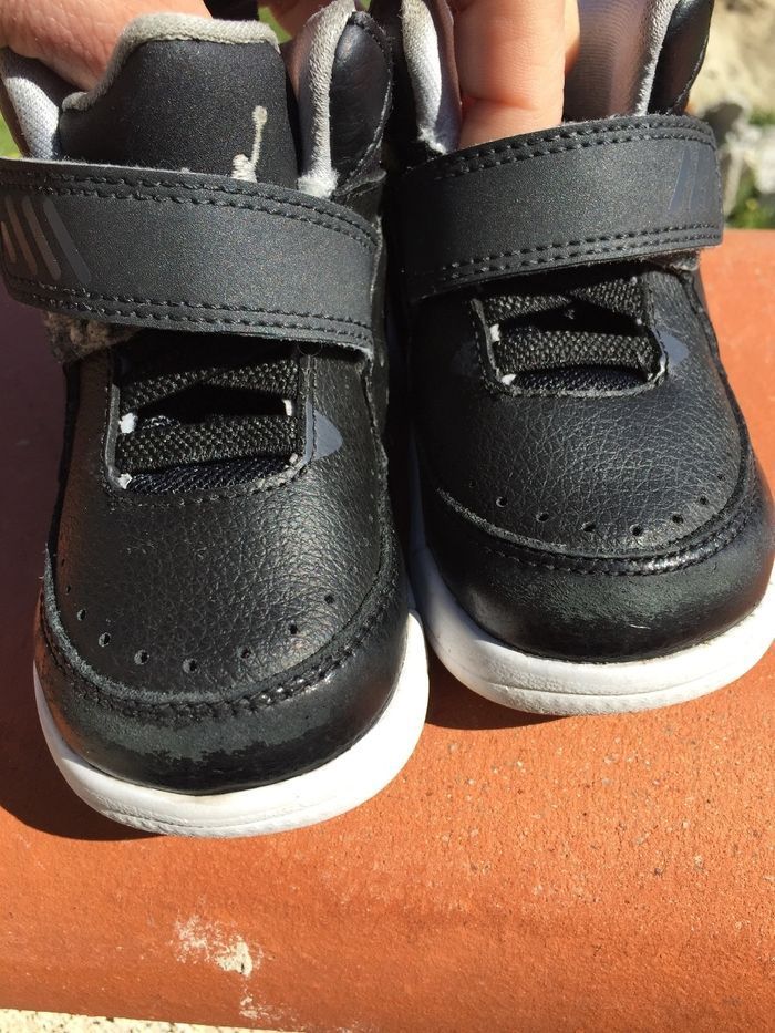 Basket jordan pointure 21 - photo numéro 4