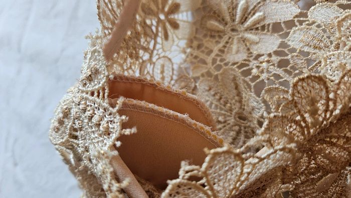 Blouse dentelle chic - boutons sur le devant-T50/52 - photo numéro 5