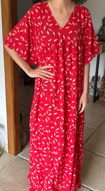 Robe fleurie rouge