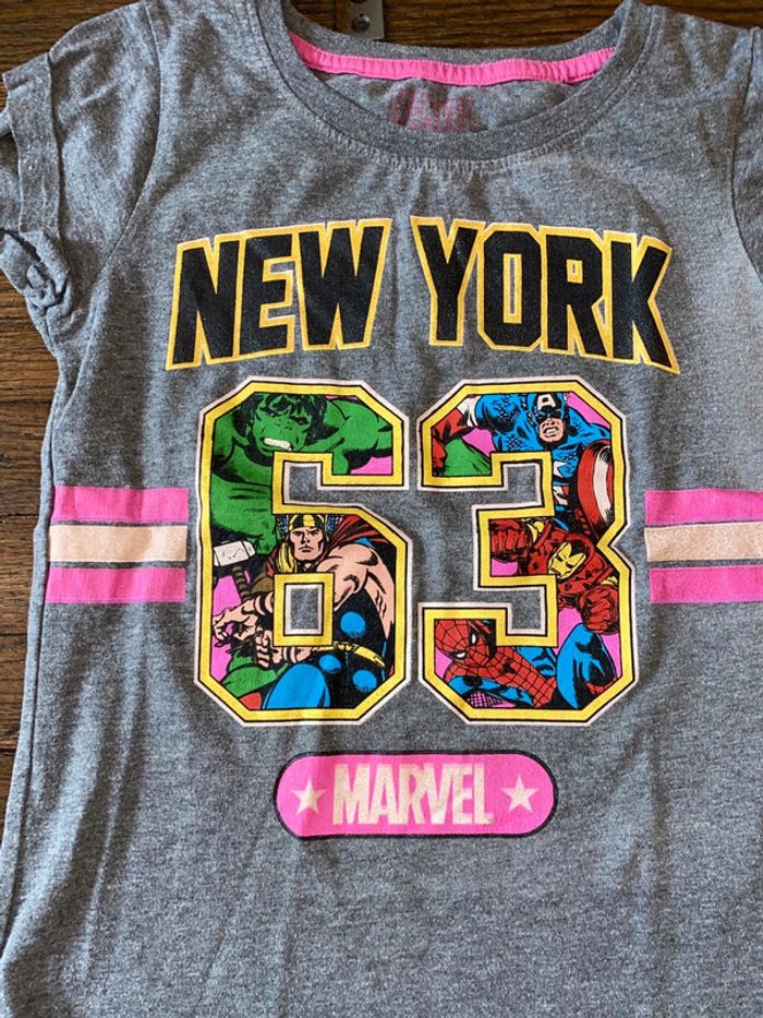 T-shirt marvel 8 ans - photo numéro 2