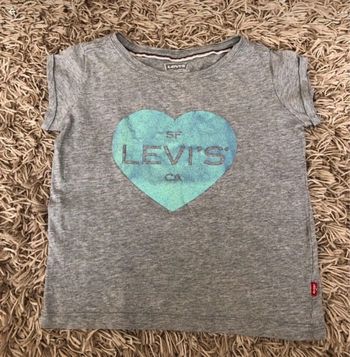 Tee Shirt Levi’s  4 /5 ans