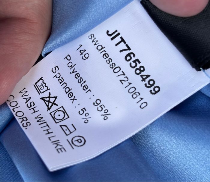 👗 Robe bleu moulante satinée à fines bretelles Taille 36 – Shein - photo numéro 7