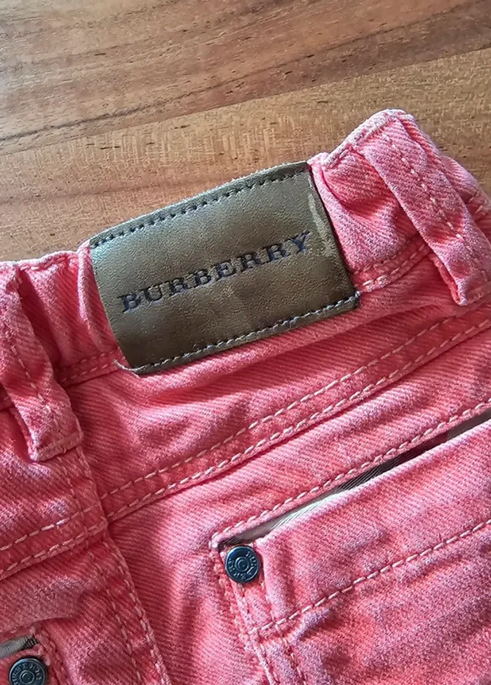 Short Burberry Taille 9 mois - photo numéro 4