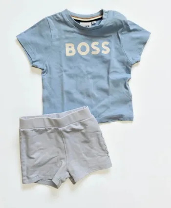 Ensemble short Boss