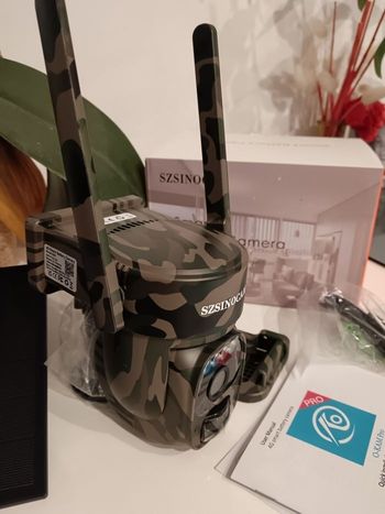 Caméra solaire wifi (neuf)