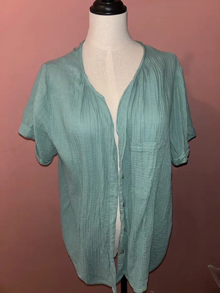 Joli chemise légère