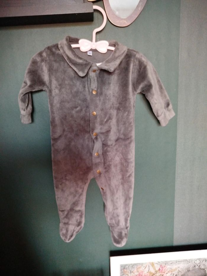 Pyjama velours gris 🩶 3 mois