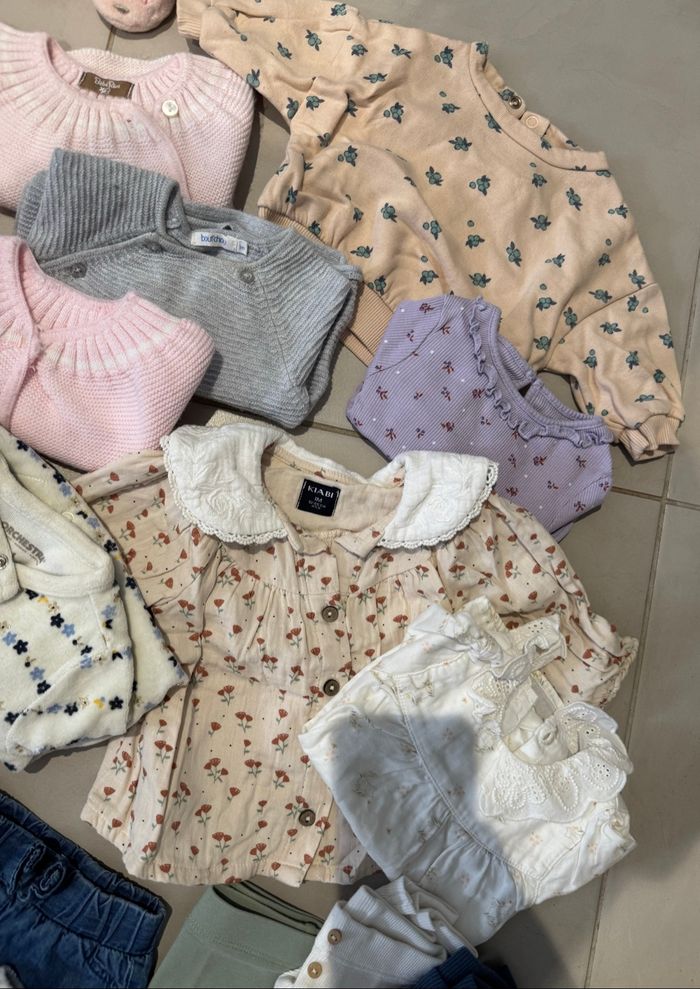 Lot vêtement bébé fille - taille 1 mois - photo numéro 9