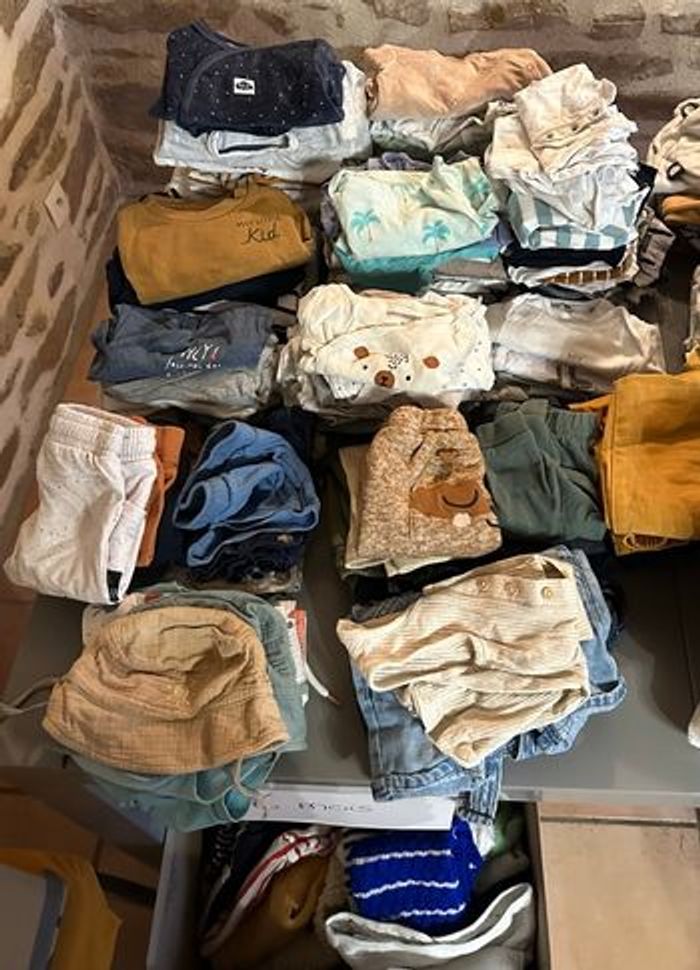 Lot vêtement garçons taille 6 mois - photo numéro 6