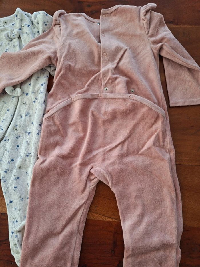 Lot de 2 pyjamas TAO 24 mois - photo numéro 2