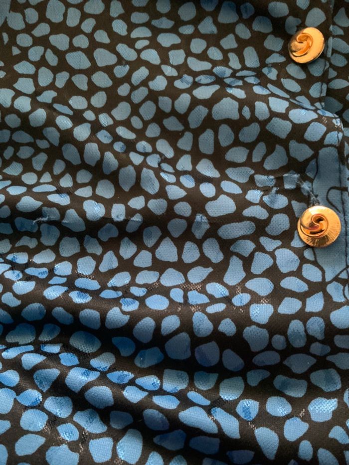 Robe manches longues, imprimé bleu sur fond noir - photo numéro 3