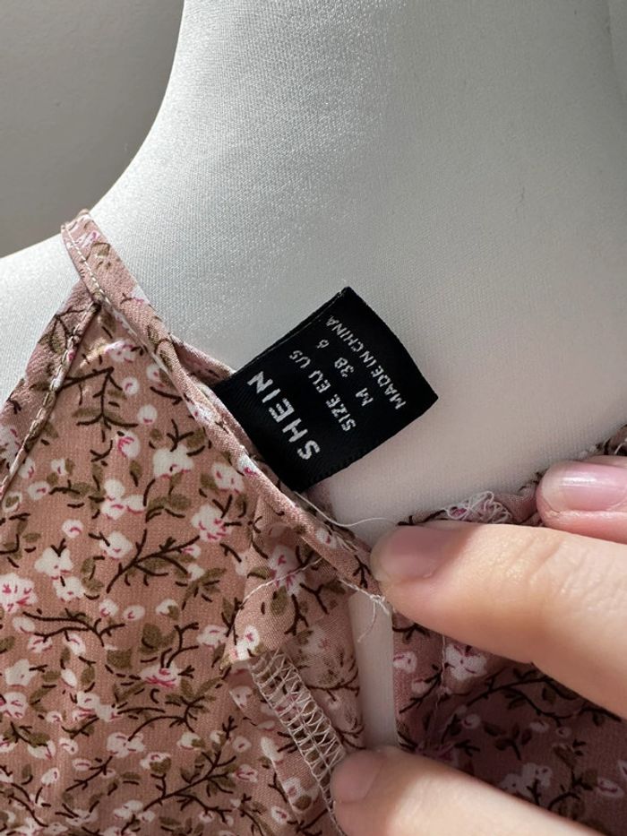 Robe dos nu - photo numéro 3