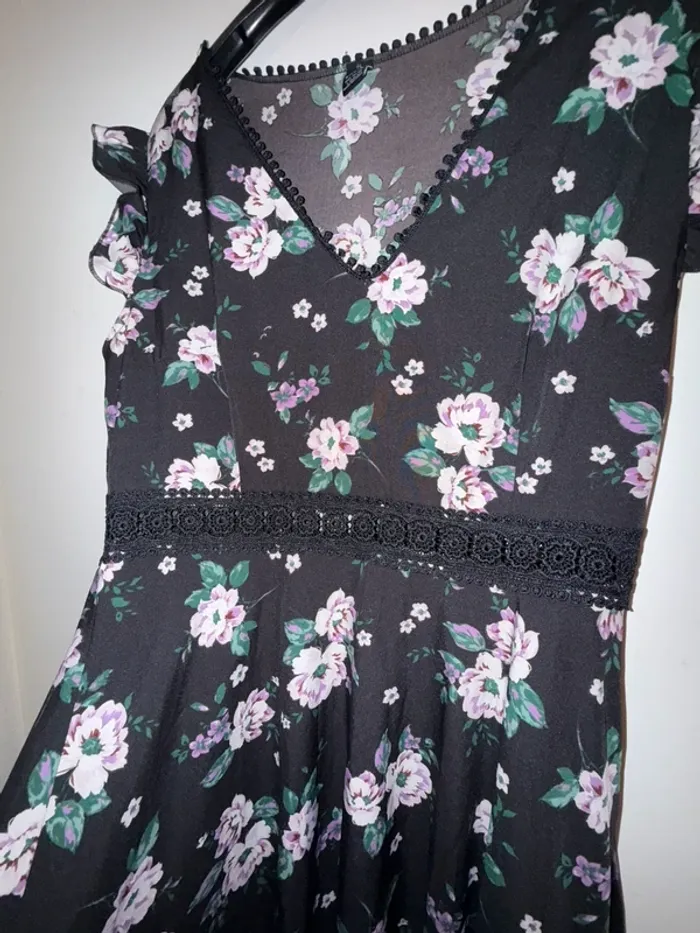 Robe à fleurs - photo numéro 4