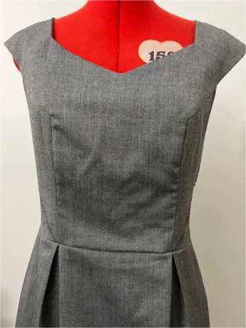 Robe cintrée grise chinée Caroll Paris