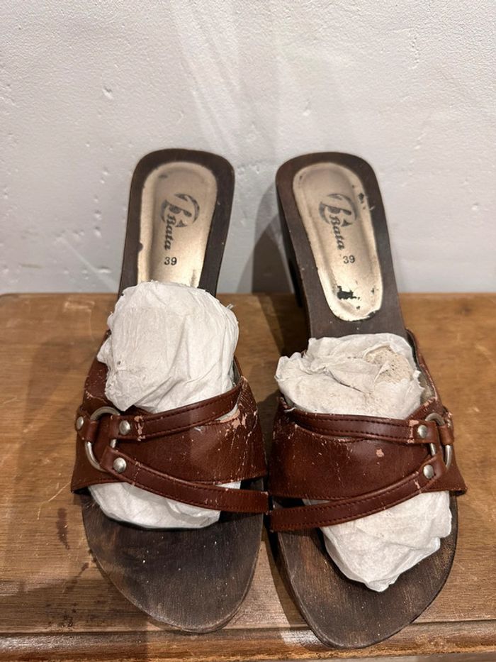 Chaussures Bâta T39 bon état confortables - photo numéro 2