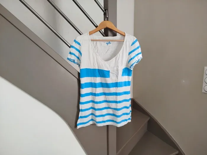 Tee-shirt rayé bleu