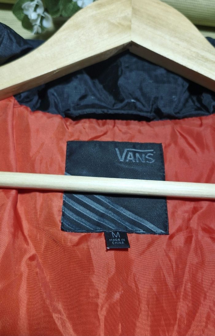 Manteau Vans. - photo numéro 3