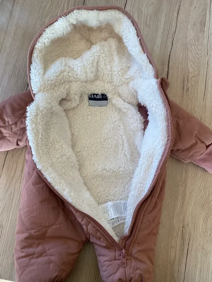 Combinaison neuve rose molletonné pâle fille hiver capuche 1 mois kiabi - photo numéro 4