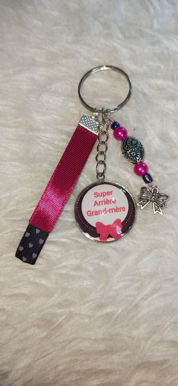 Porte clé arrière grand mère " Super arrière grand mère "