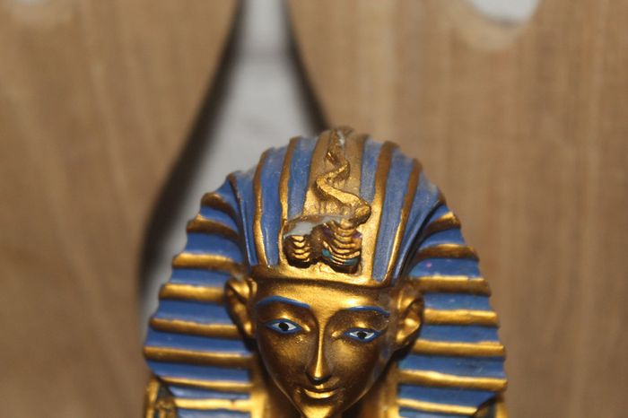 🥐 Statuette Toutankhamon 🥐 - photo numéro 2