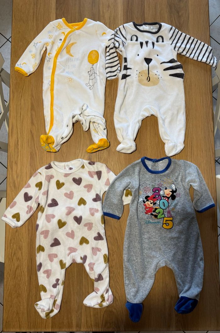 Pyjamas bébé