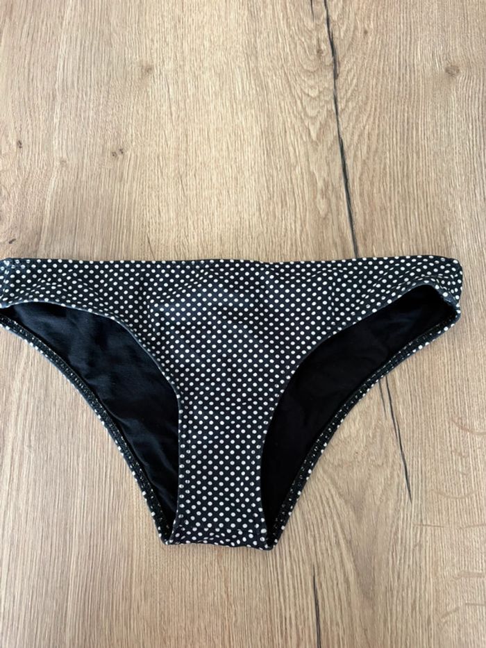 Maillot de bain à pois - photo numéro 2