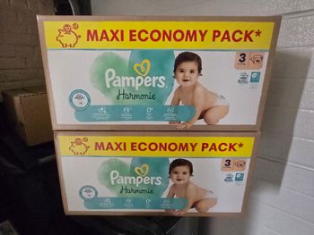 2 cartons couches pampers Harmonie T3