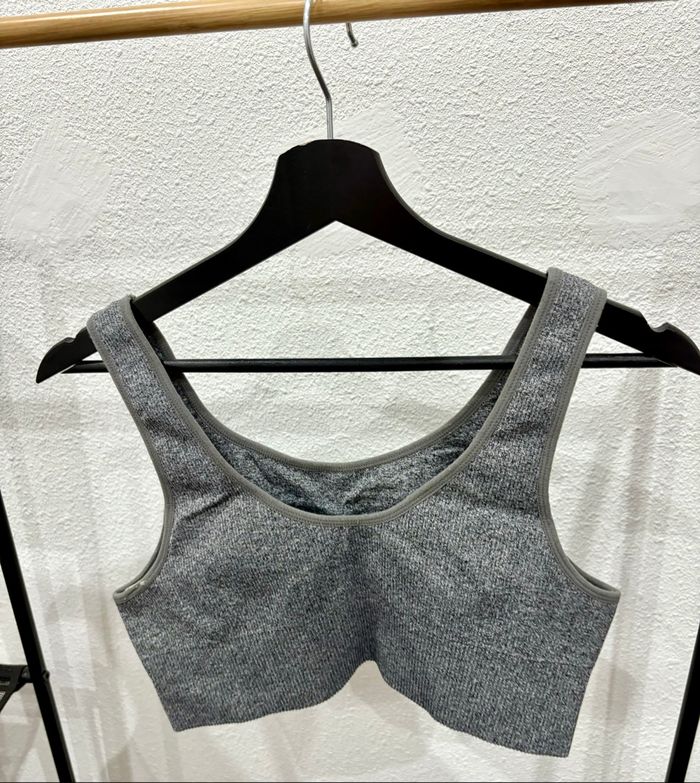Brassière de sport grise - Taille M/L - photo numéro 3