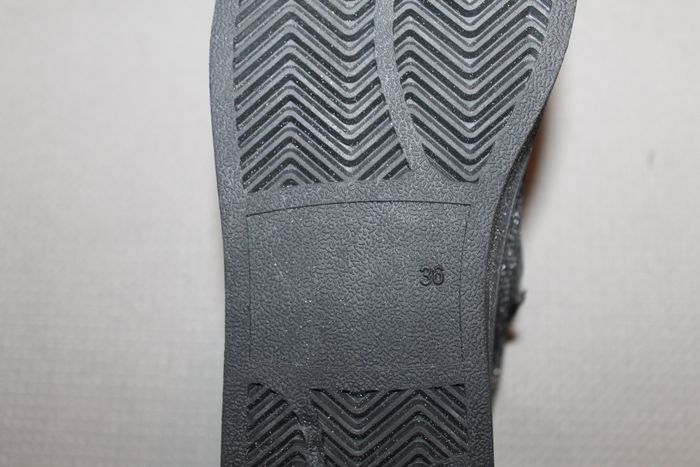 baskets à paillettes noires 36 - photo numéro 4