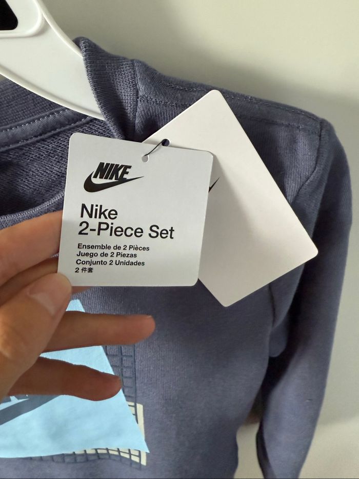 Ensemble Nike 7 ans - photo numéro 6