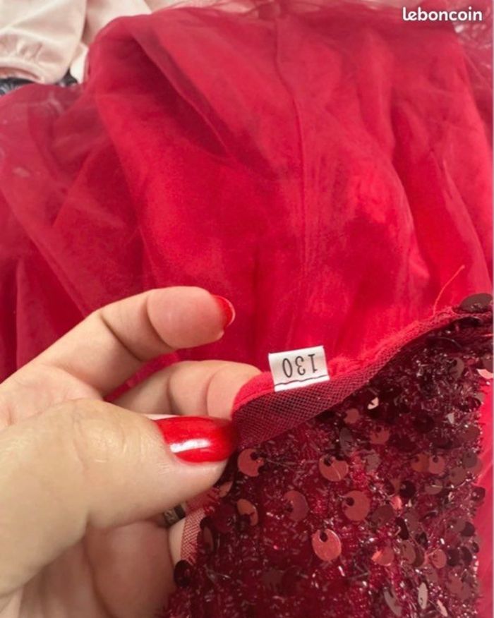 Robe 8 ans Noël neuve - photo numéro 3