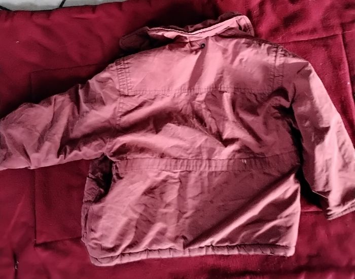 Manteau,  bordeaux  ,fermeture  et  pressions  ,poches  ,Palomino  ,104  cm - photo numéro 4