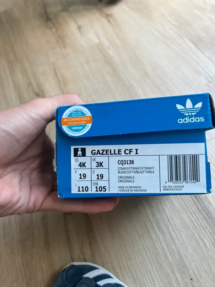 Adidas Gazelle Bleu Blanc Taille 19 - photo numéro 4