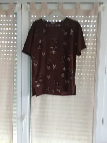 Tee shirt