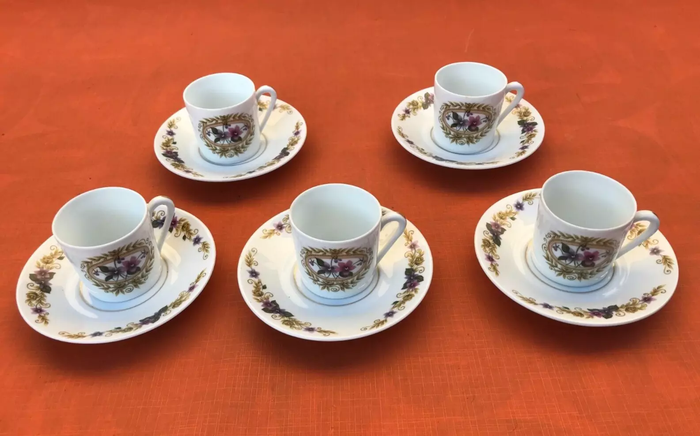 5 Tasses / Soucoupes à café Limoges Porcelaine BM Porcelaine Française - photo numéro 3
