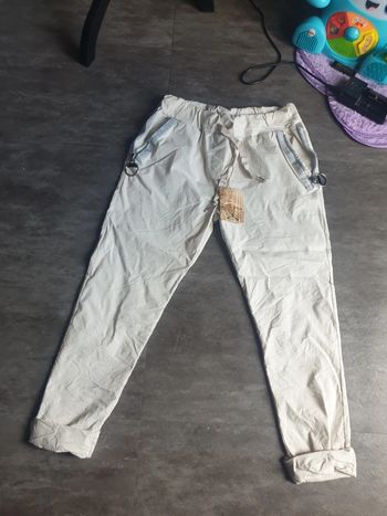Pantalon blanc cassé fashion 🌞