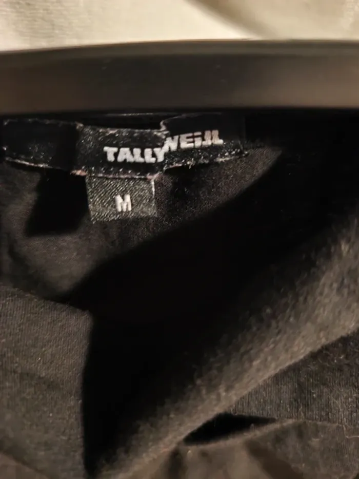 T-shirt M.L - taille M - photo numéro 2