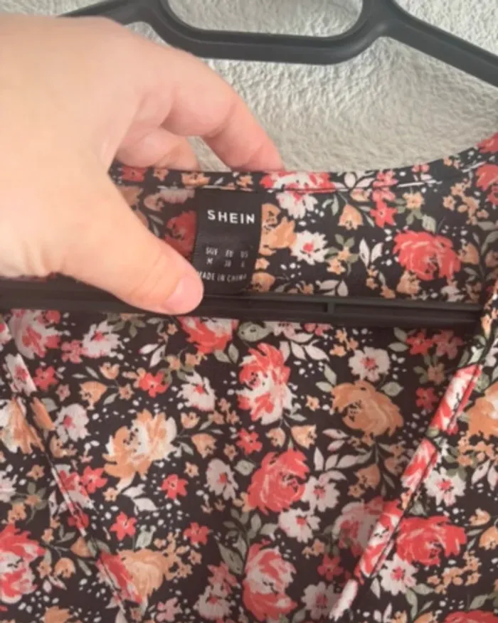 Robe fleurie Shein - photo numéro 3